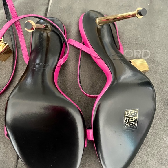 Authentic Tom Ford Shiny Leather Padlock Pointy Sandal (Perry Pink) - Picture 12 of 13
